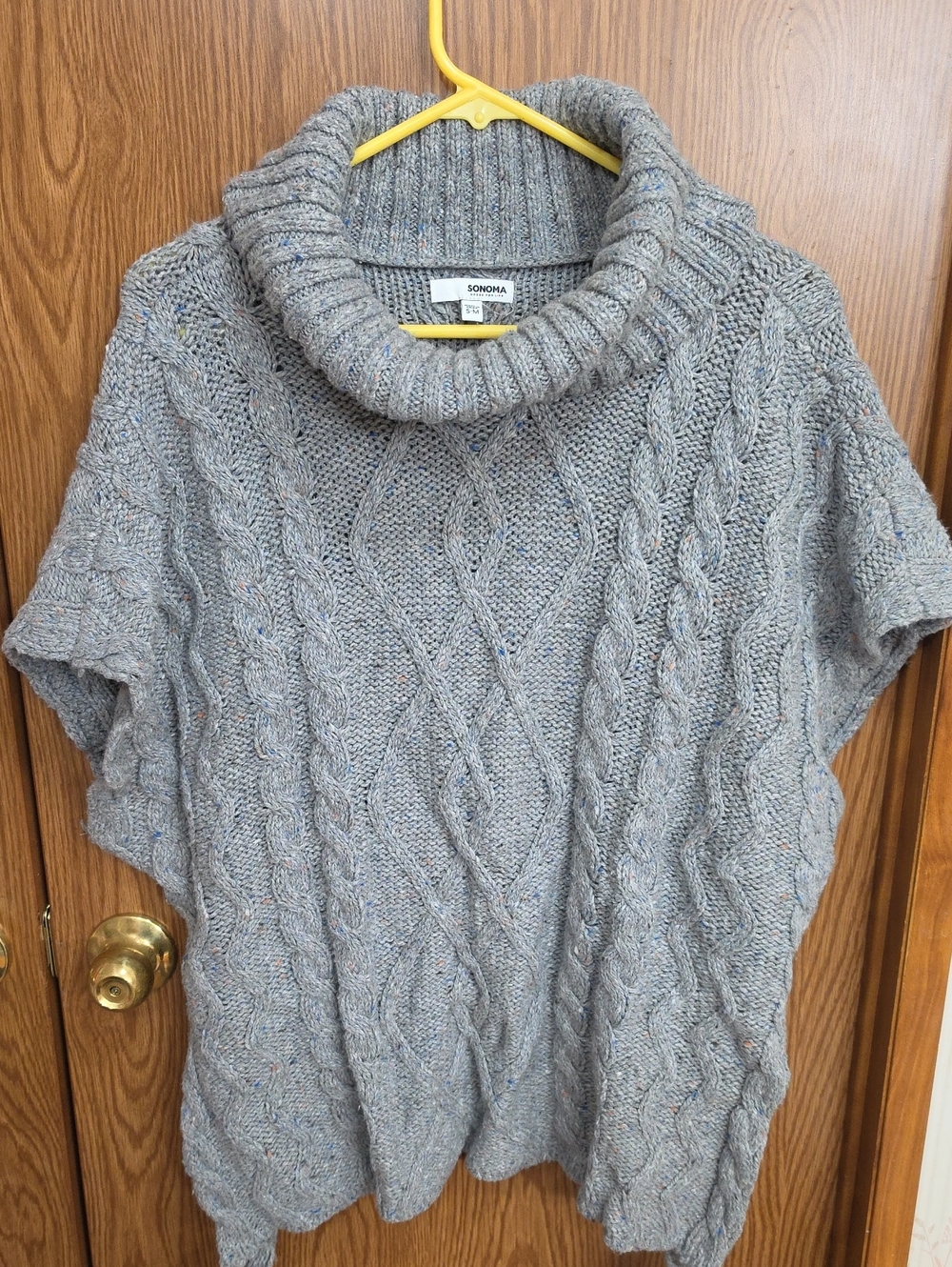 Sonoma Light Gray Cable Turtleneck Short-Sleeve Sweater